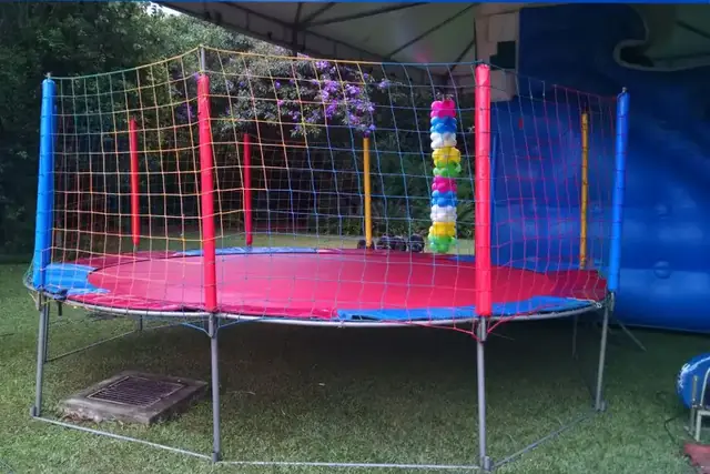 Cama Elástica (Pula-Pula) – combo Parquinho Clássico