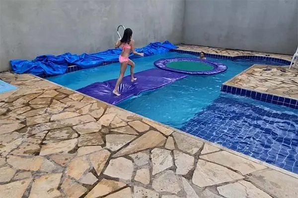 Aluguel de Vitória Régia e Tapete Aladdin para festas em Brasília – Tio Titi